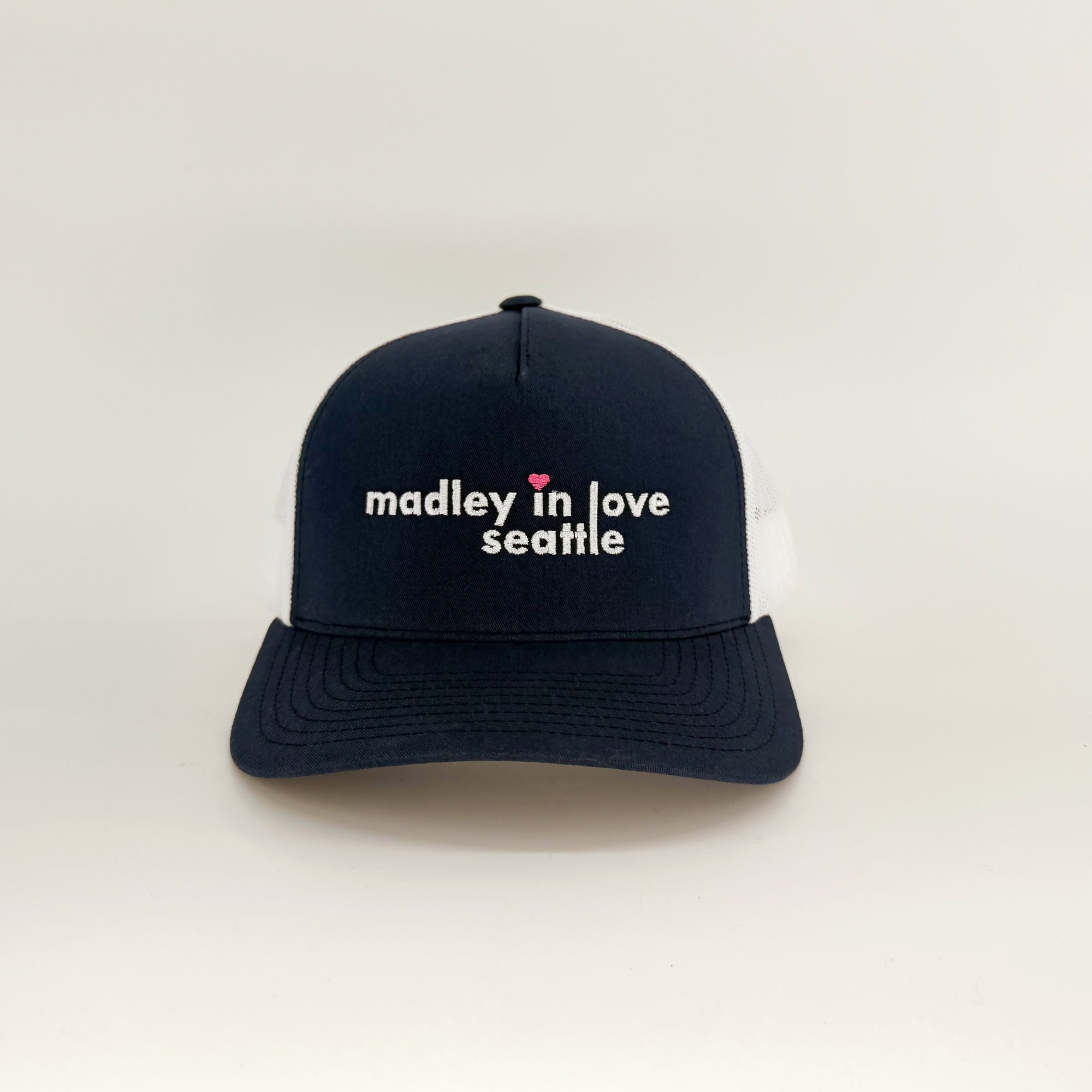 madley in love™ seattle - city series retro style hat