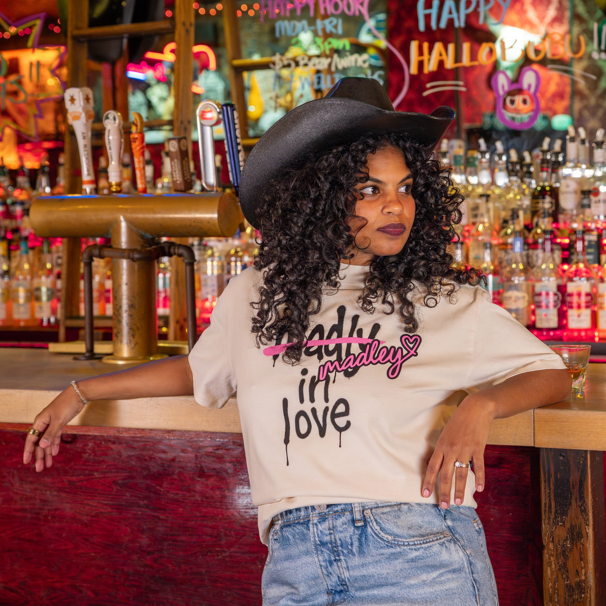 madly madley in love™ - tee